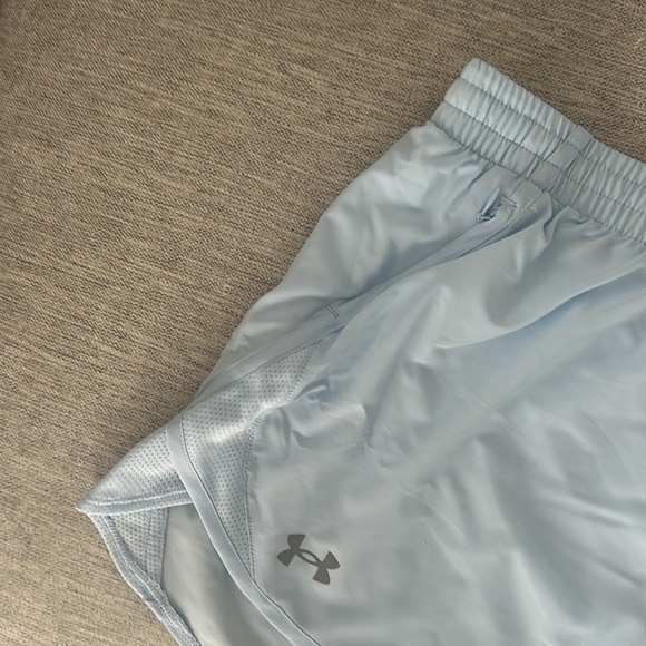 Under Armour Women's Fly-By 3" Shorts Nimbus Blue - Picture 2 of 4